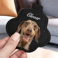 Load image into Gallery viewer, Custom Photo Dog Cat Pet Portrait - Personalized Paw Shaped Leather Keychain With Stitching Leather Keychain With Stitching HeartfulPaws